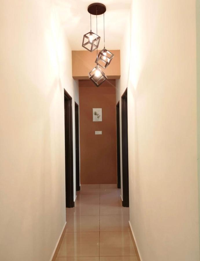 3br Mount Austin @midori Apartment *