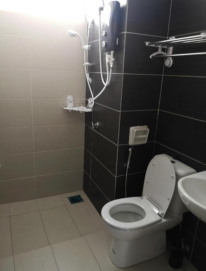 3br Mount Austin @midori