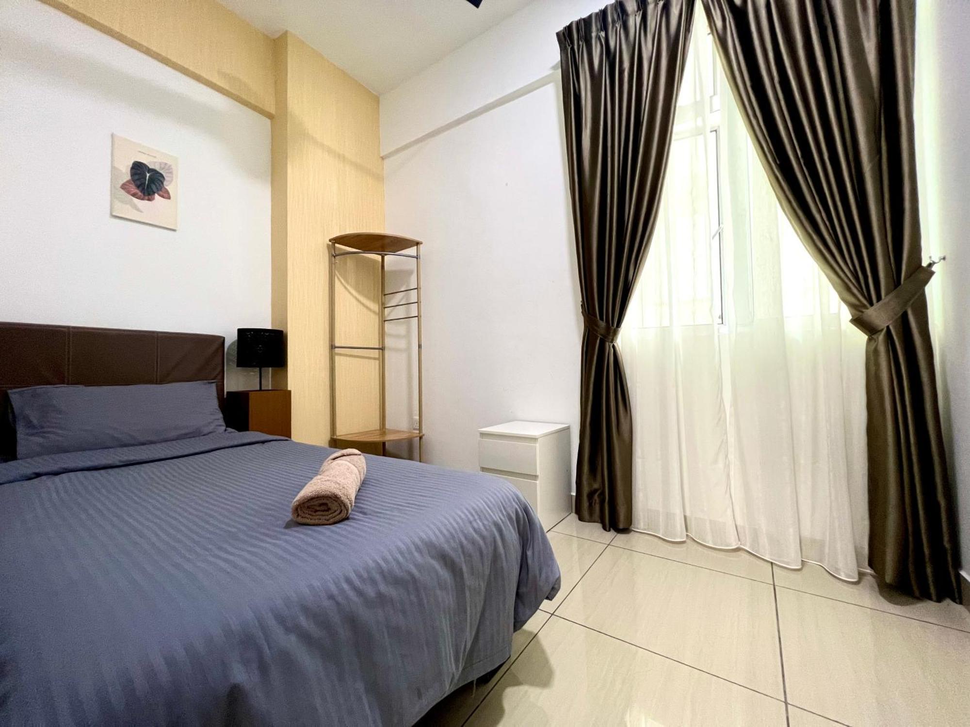3br Mount Austin @midori Apartment *